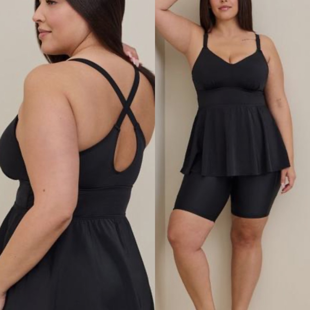Torrid 2 D/DD 4 DD/F Wire-Free Racerback Swim Tankini